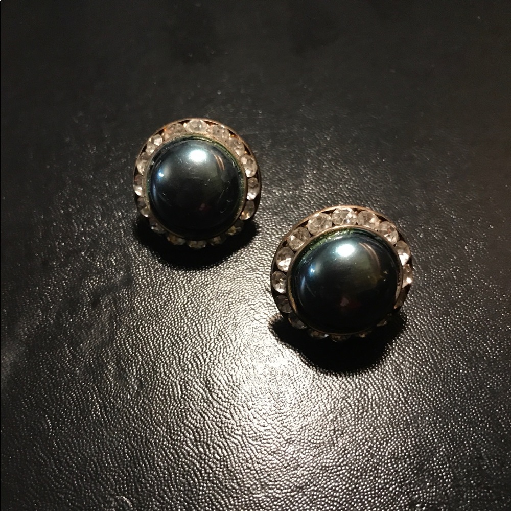 Vintage clip earrings